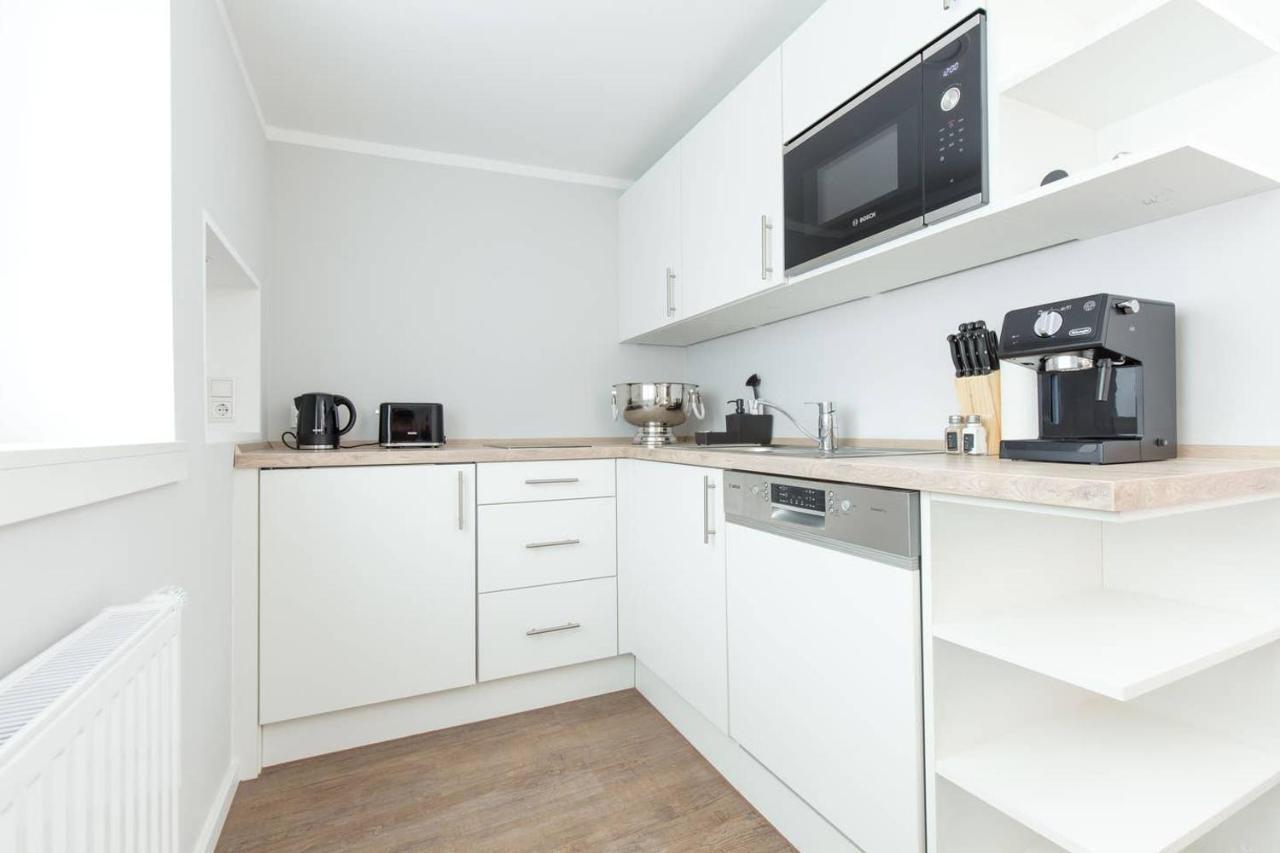 Paris - Chillinghouse # 5, 3 Min. Vom Ice, Netflix, Garten Apartment *