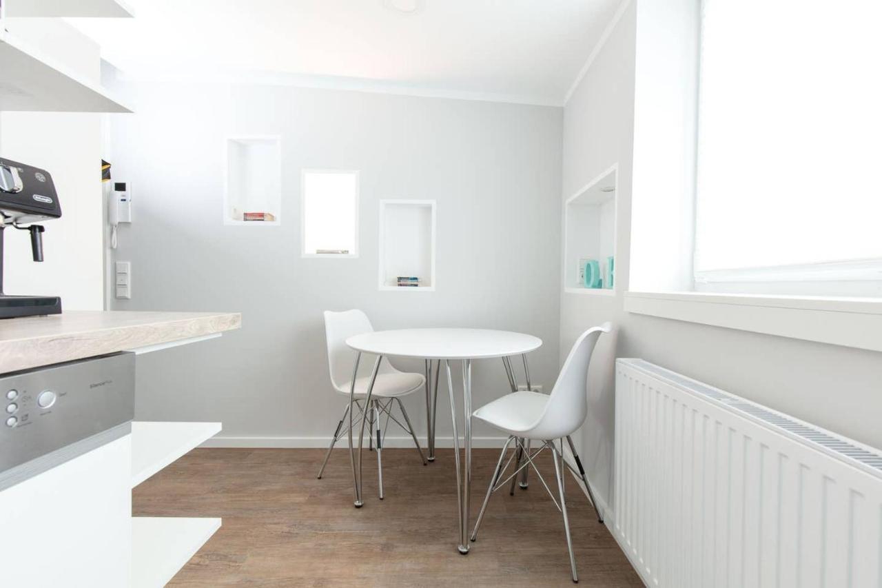 Paris - Chillinghouse # 5, 3 Min. Vom Ice, Netflix, Garten Apartment Siegburg